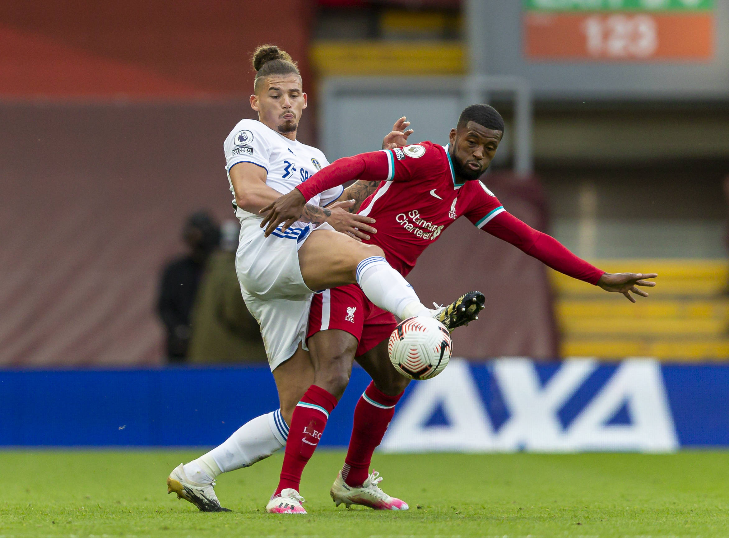 在篮下和中 在篮下和中